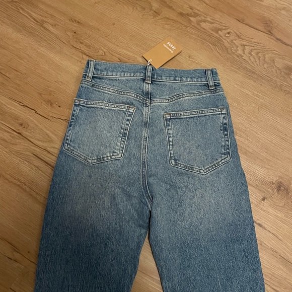 Reformation Liza Ultra High Rise Straight Jean in Malta - Size 25, NWT - Picture 5 of 6